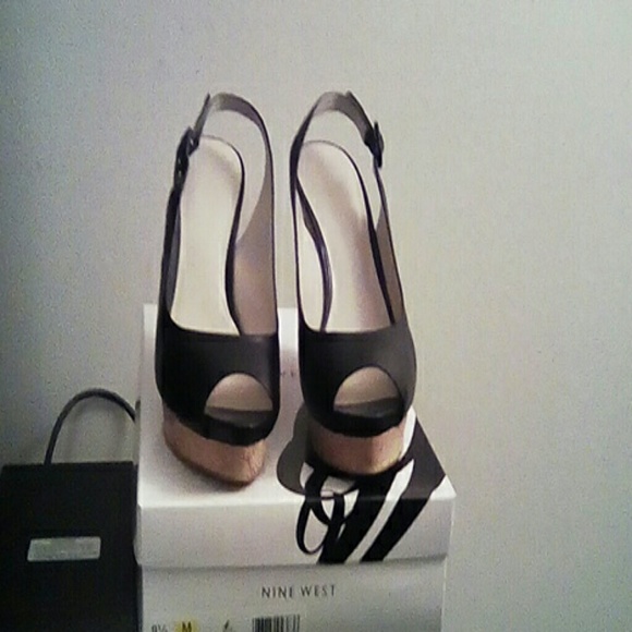 Nine West wedge sandals