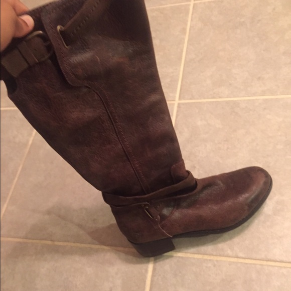 Brown leather ugg boots
