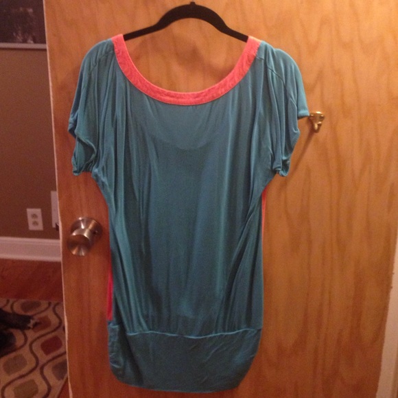 Urban Outfitters color blocked tunic size s - Picture 3 of 3
