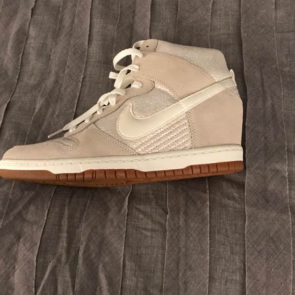 brand new nike high top wedges