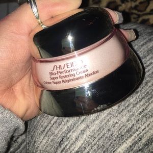 NEVER USED SHESEIDO