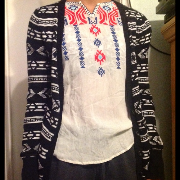 Patterned cardigan