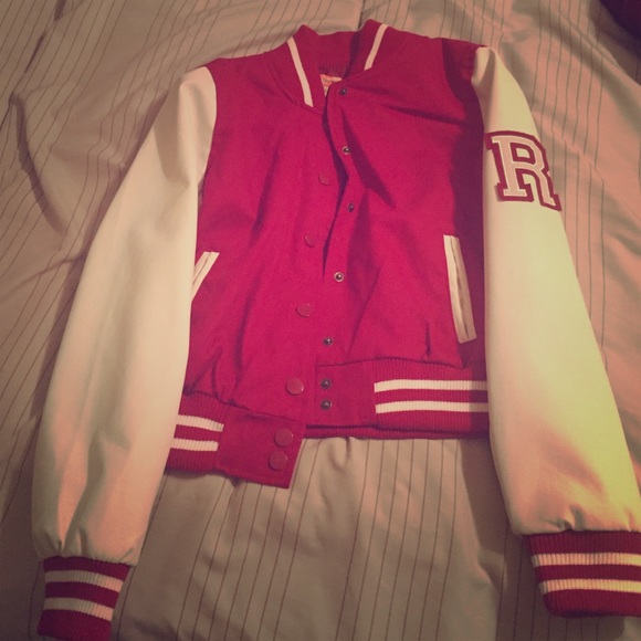 ❤️LAST CHANCE SALE❤️ Red varsity jacket