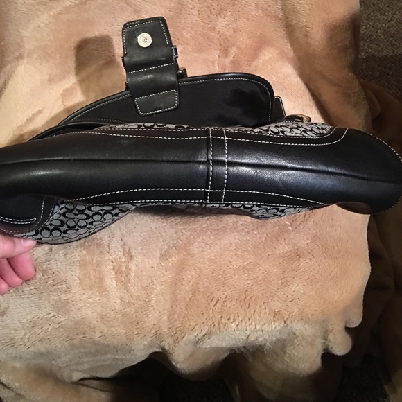 COACH Black Leather Hobo bag (Authentic) - Picture 3 of 4