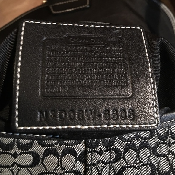 COACH Black Leather Hobo bag (Authentic) - Picture 2 of 4