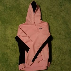 Under Armour Swaetshirt