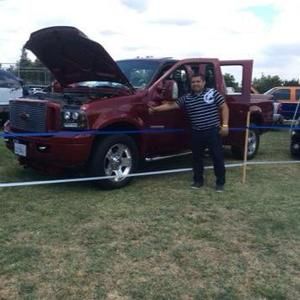 Meet your Posher, Cesar