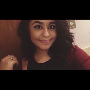 Meet your Posher, Lynda