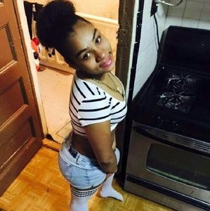 Meet your Posher, Celanie