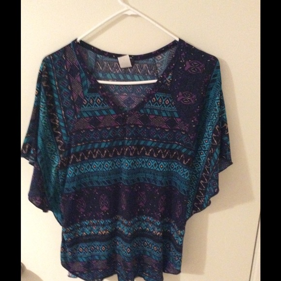 Multicolor print top.