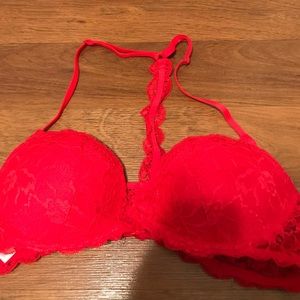 Red lace VS PINK bra 36B