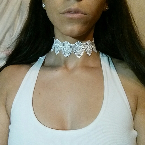 Flash Sale☇White Lace Choker