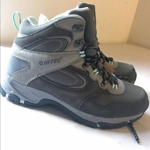 Women's hi-tec hiking boots!