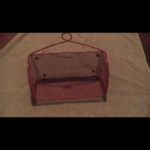 Magnetic locker shelf