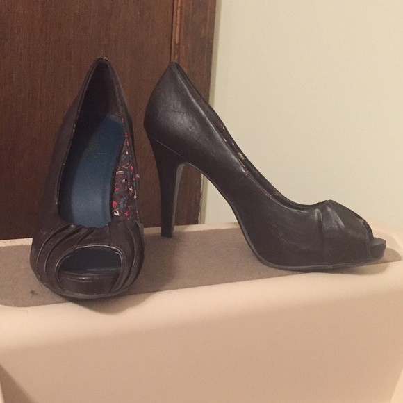 Brown Peep-toe Heels