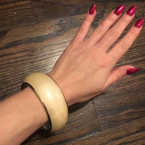 Large Bangle