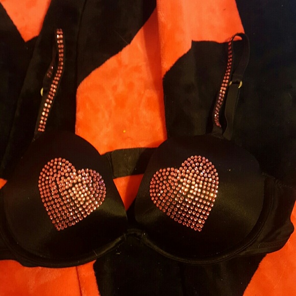 Vs heart bra