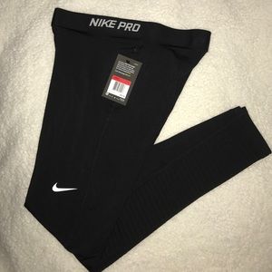 Brand new L Nike black leggings