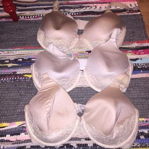 *MUST GO* BUNDLE 4 MAIDENFORM BRAS