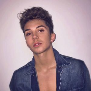 Meet your Posher, Seth