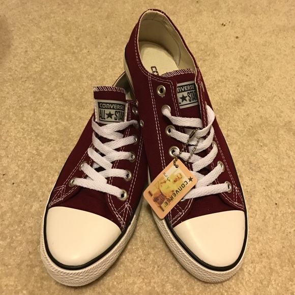 New 8.5 Converse All Star Low Top Maroon Shoes