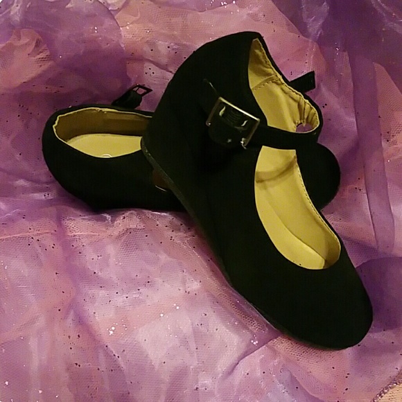 Little Girls Black Shoes Wedges
