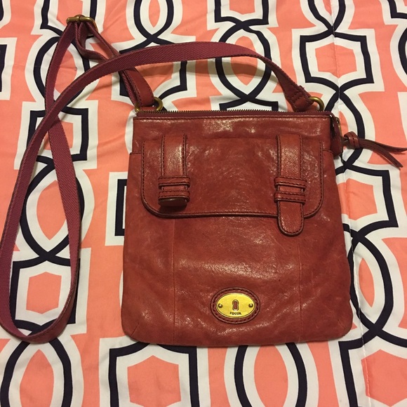 Fossil purse