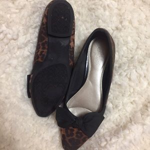 Cheetah flats with black bow