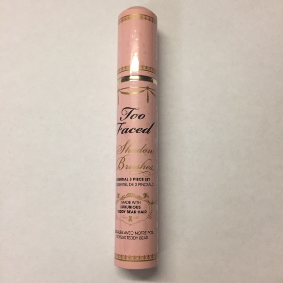 Too Faced Teddy Bear Brush Essential 3 Piece Set