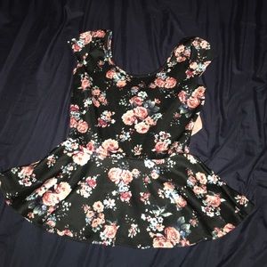 Floral peplum short sleeve top with bow