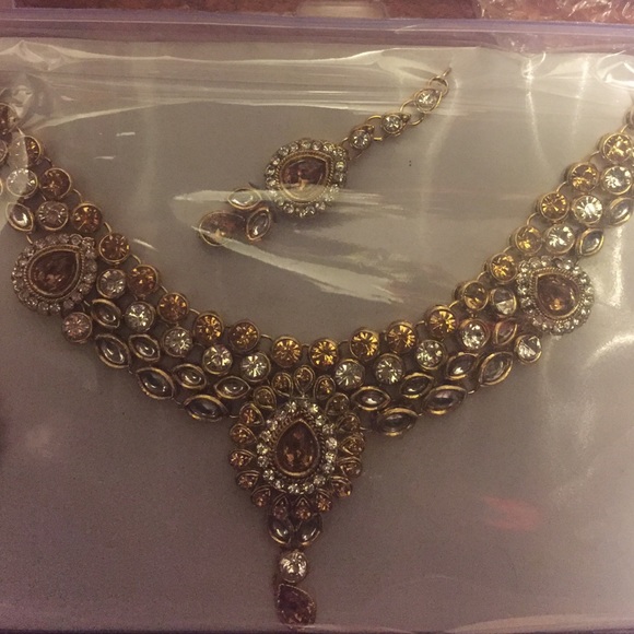 Neckline set - Picture 2 of 4