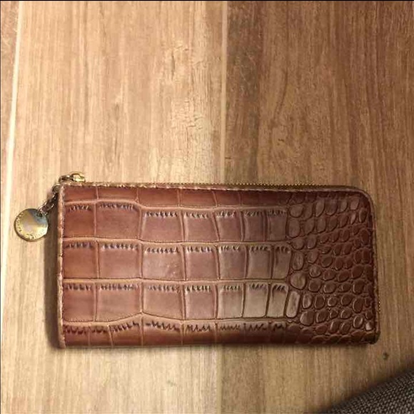 Ivanka trump wallet
