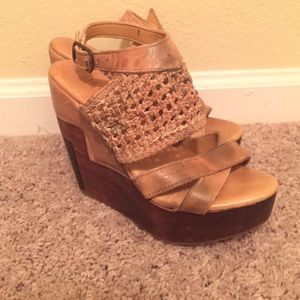 Bedstu Petra wedges
