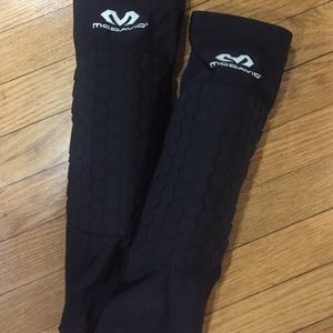 My David basketball knee pads