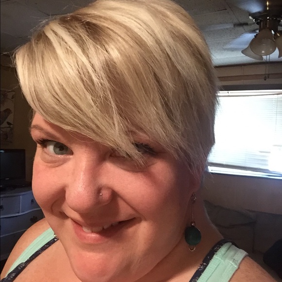 Meet your Posher, Nicole