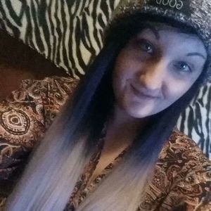 Meet your Posher, Corie