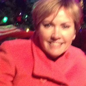 Meet your Posher, Debbie