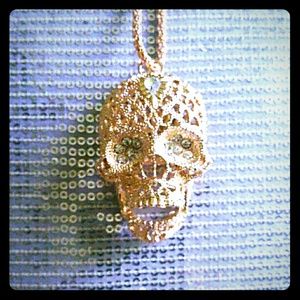 NWT Betsey Johnson Skull Statement Necklace
