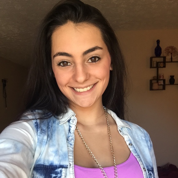 Meet your Posher, Erica