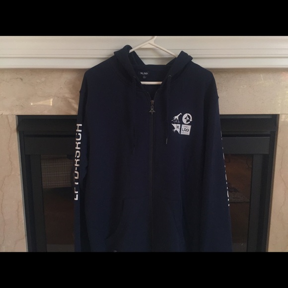 LRG Zip-Up Hoodie.  *NWT*