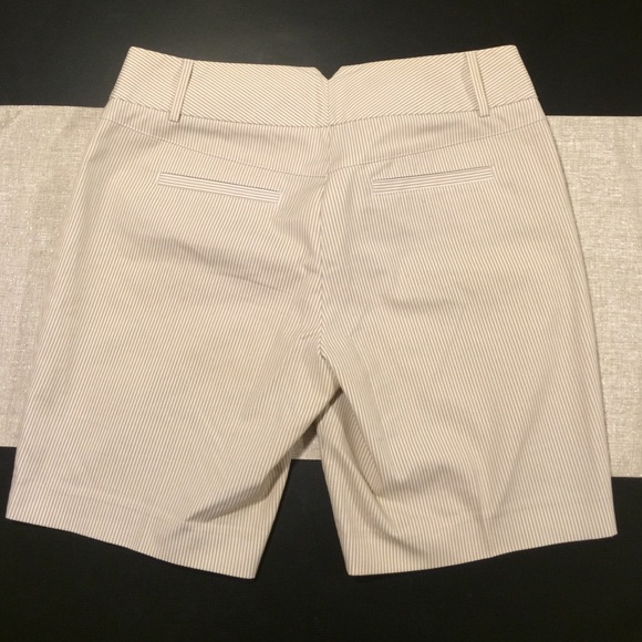 Express Editor Shorts - Picture 3 of 3