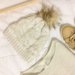 Lined knit fur pom beanie NWT