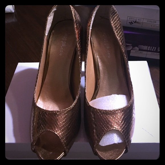 4 inch pumps
