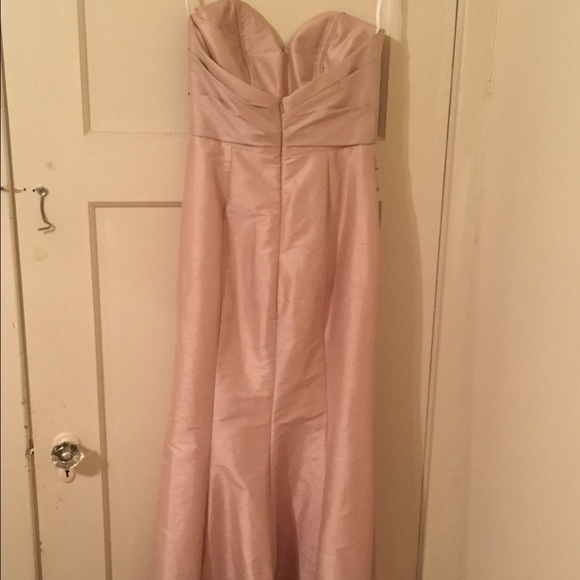 Formal dress/gown - Picture 2 of 4