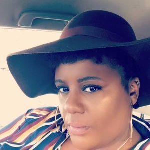 Meet your Posher, Carla