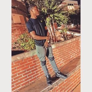 Meet your Posher, Jay