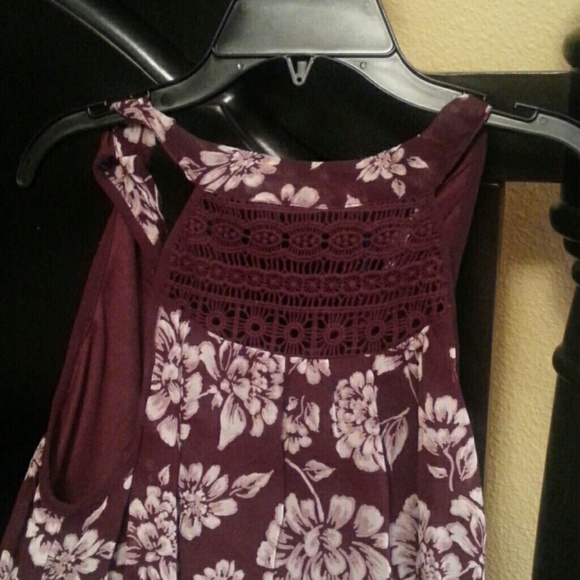 Dress - Picture 3 of 3
