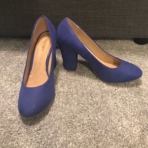 Super fun cobalt blue pumps