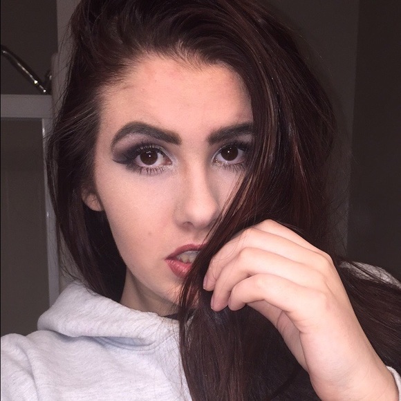 Meet your Posher, Mary - Picture 1 of 1