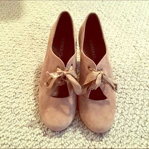 Aerosoles lace up cutout pumps in taupe